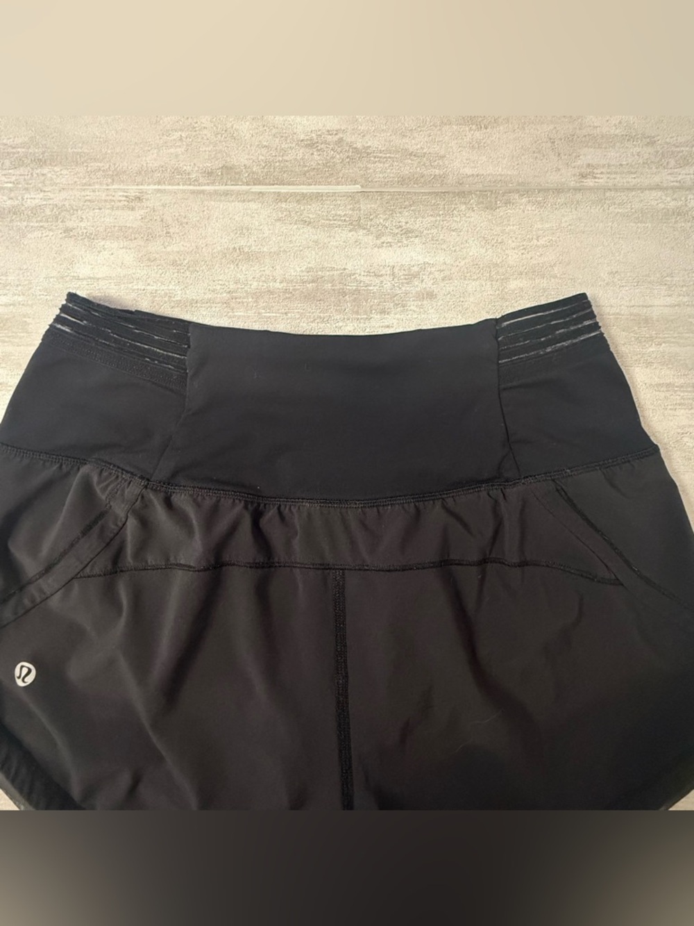 Lululemon Run Speed Short Black Running Athletic Shorts Size 4 - Picture 5 of 9